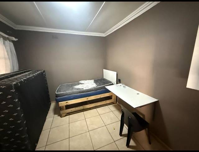 10 BEDROOM HOUSE FOR SALE IN VANDERBIJLPARK CE 2